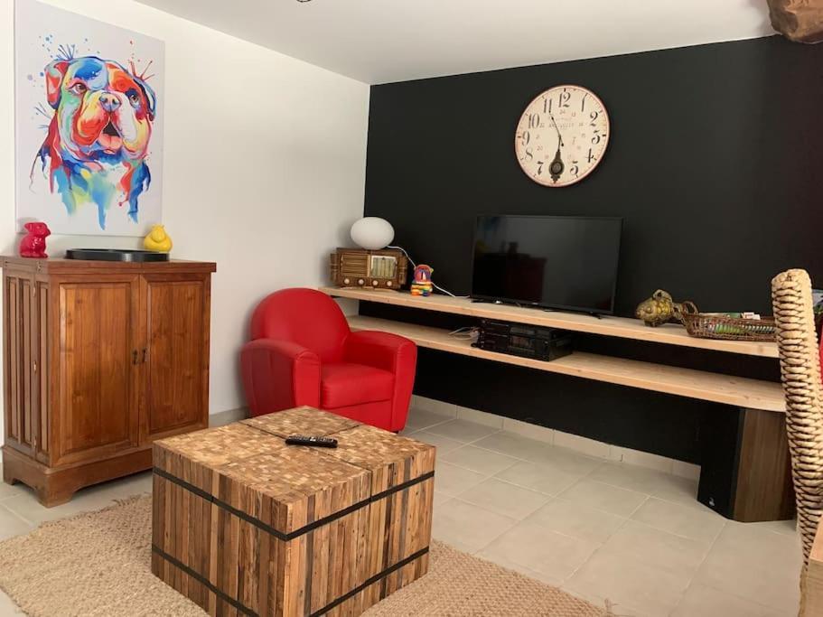Gite A La Ferme Avec Jacuzzi Et Piscine Chauffee Saint-Felix-de-Tournegat 外观 照片